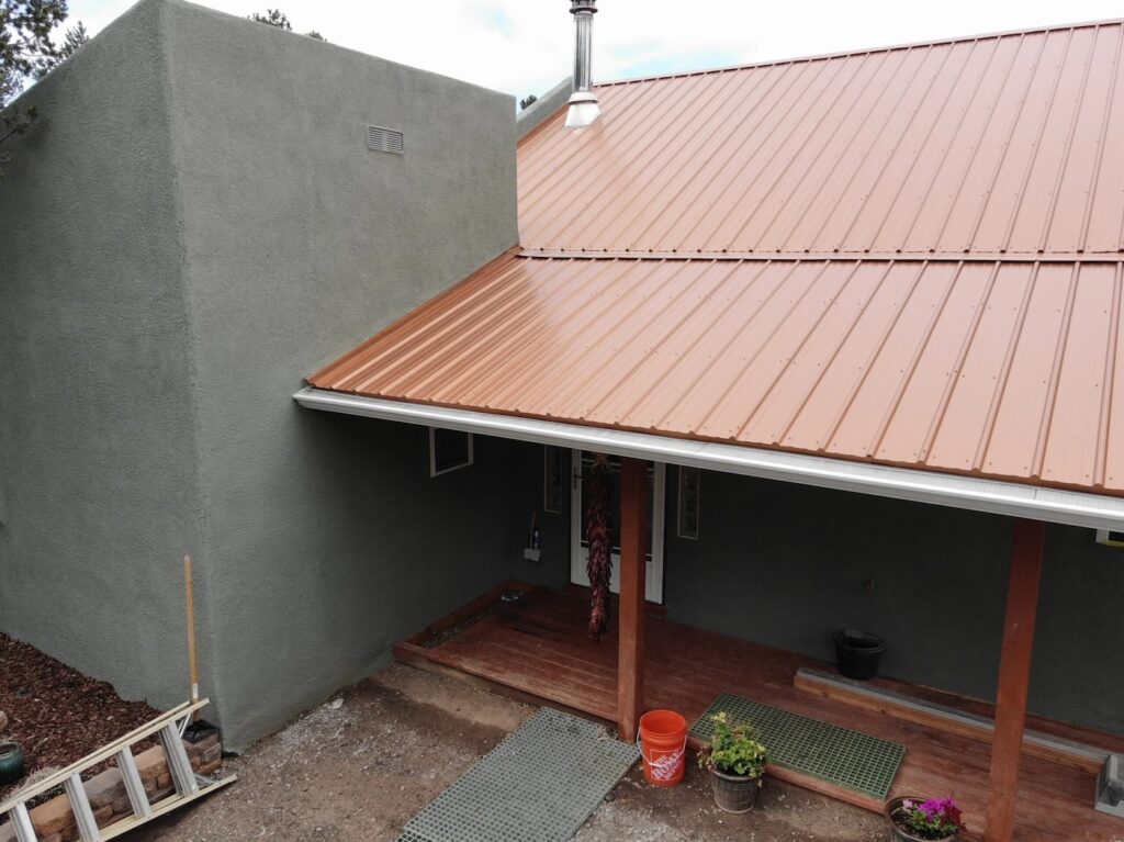 metal roof cabezon
