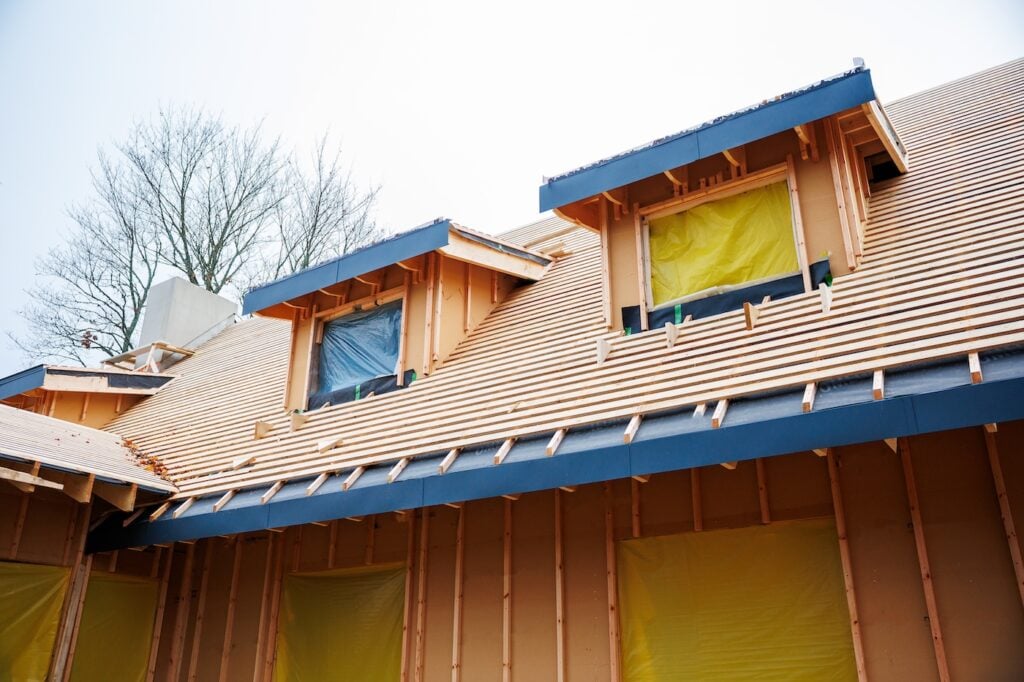 new roof installing drip edge flashing