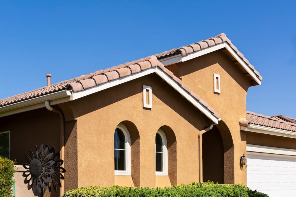 orange stucco install