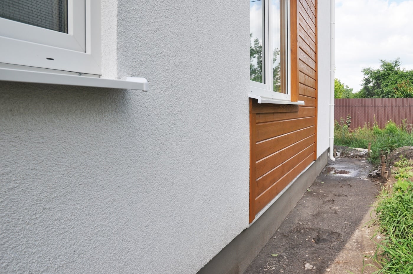 fake stucco install